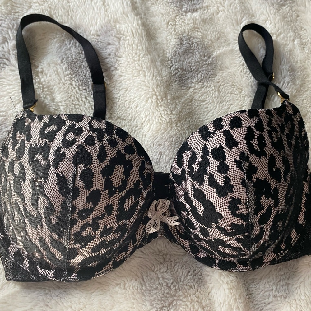 Victorias Secret Push Up Bra